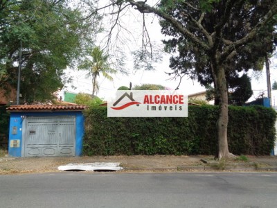 Casa Térrea com 5 quartos para alugar no Caxingui 